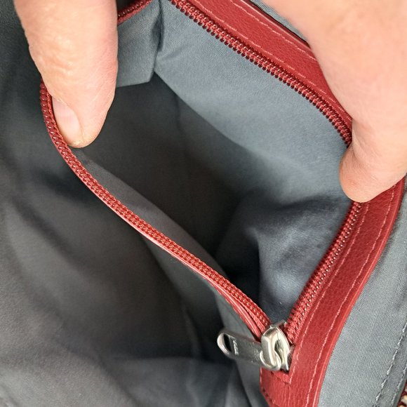 Hadaki Katy's Xbody Deep Red Leather Crossbody Bag - Picture 11 of 16